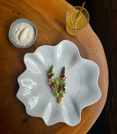 Déjeuner dans les vergers avec les Roselières restaurant gastronomique proche de Royan